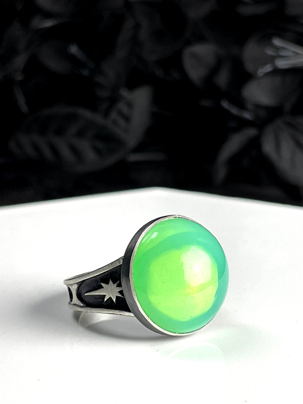 Uranium Glass Meteor Ring - Size 8