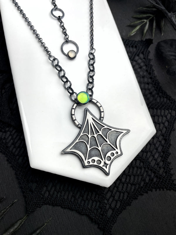 Uranium Glass Starweaver Necklace