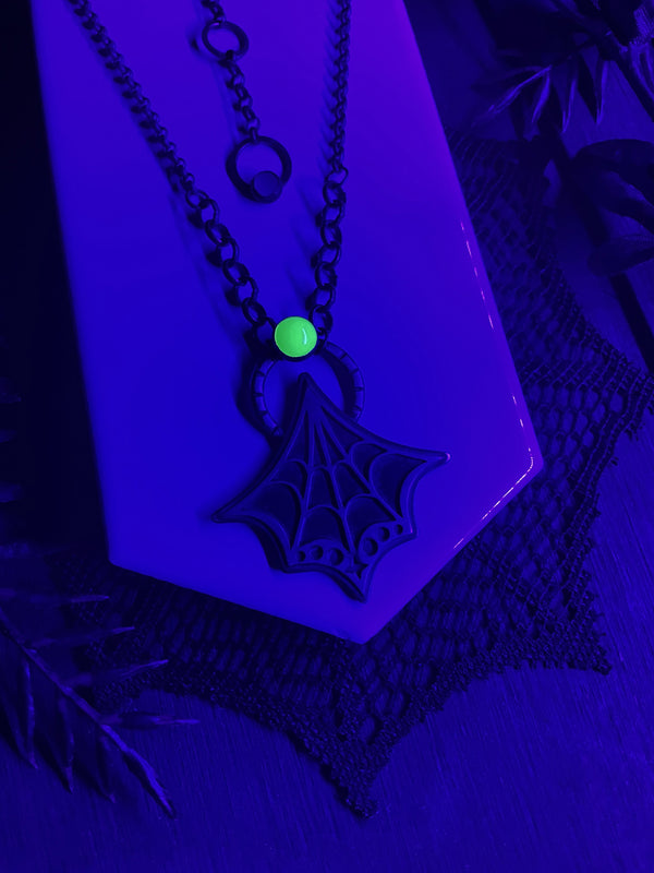 Uranium Glass Starweaver Necklace