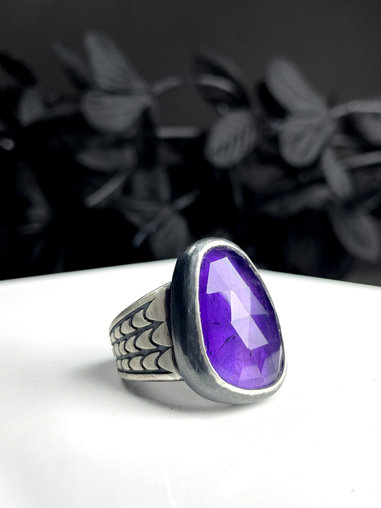 Amethyst Creeper Ring - Size 6.5