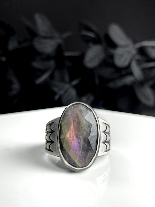 Purple Labradorite Creeper Ring - Size 10