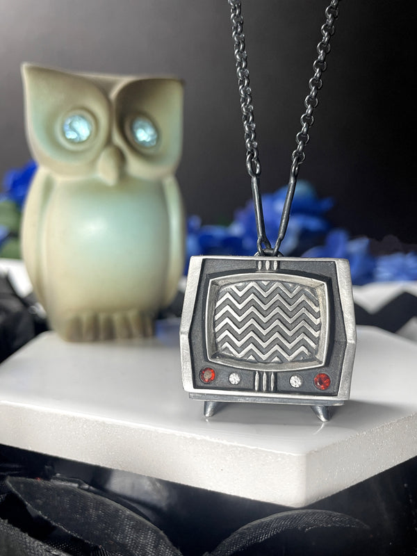 Standing Static TV Necklace - 1 Available