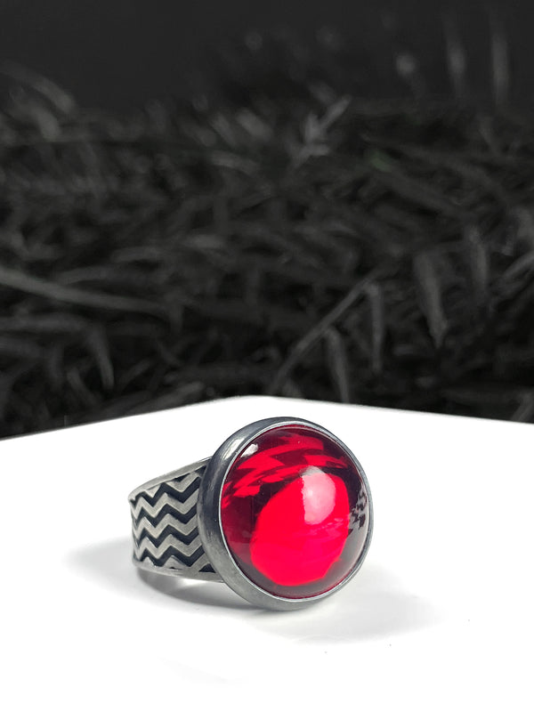 Red Circle Glass Firewalk Ring - 1 left: size 5.5