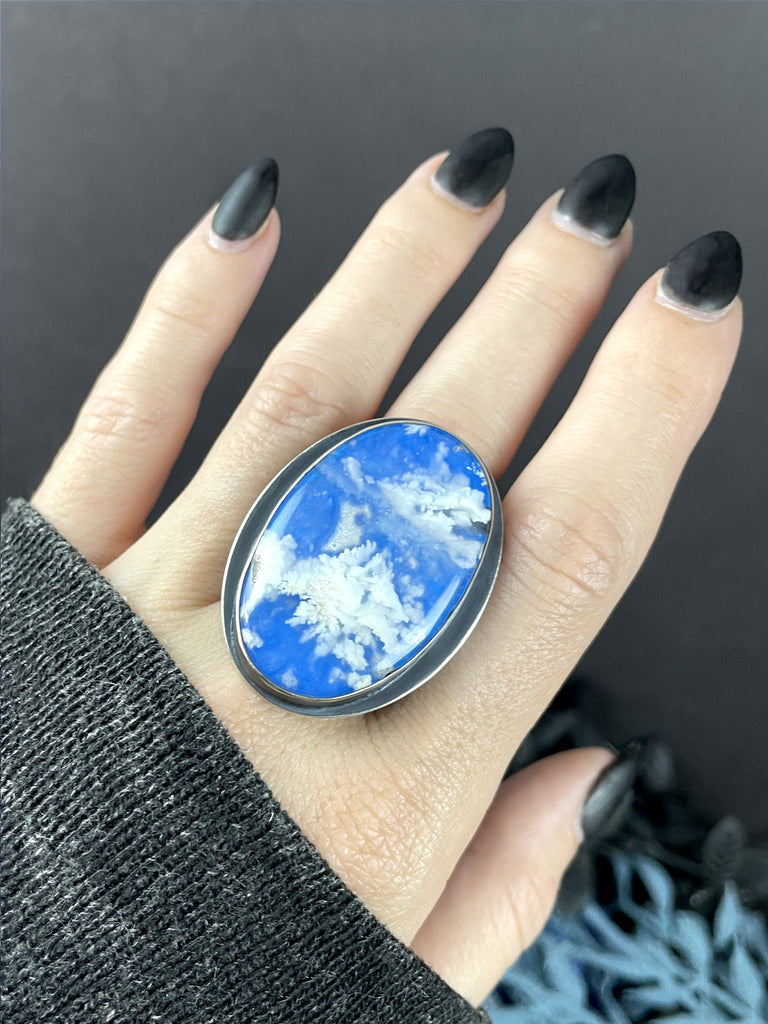 Sky Plume Agate Orbit Ring- Size 8