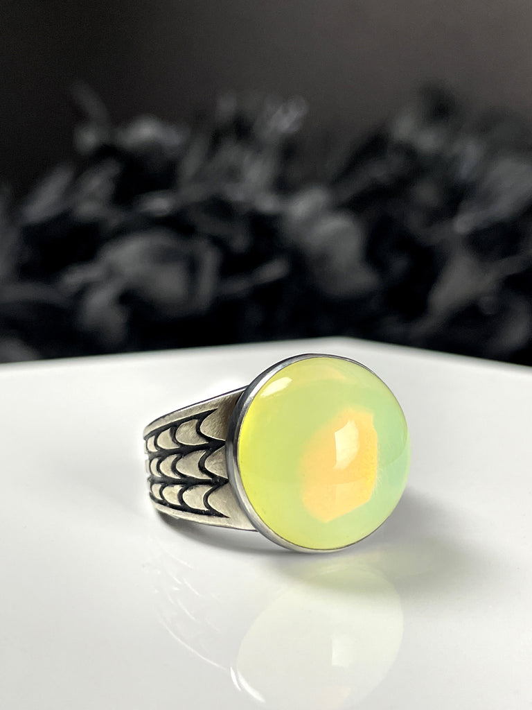 Uranium Glass Creeper Ring - Size 11