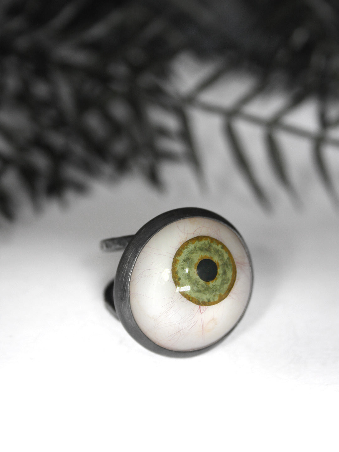 Stop using the eye ring for fake headless and actually use it